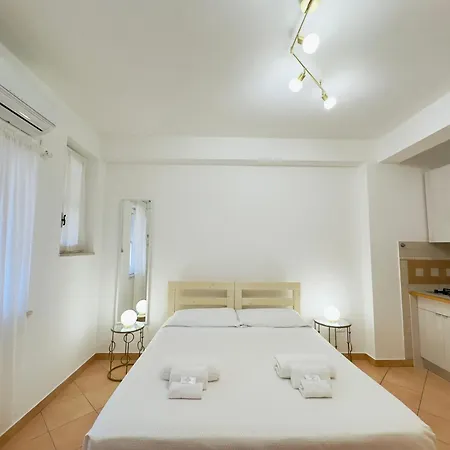 Apartment Elle Monolocale - 50 Mt Dalla Con Parcheggio Sperlonga