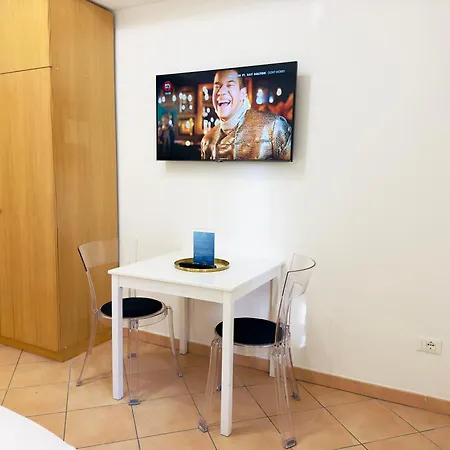 Elle Monolocale - 50 Mt Dalla Con Parcheggio